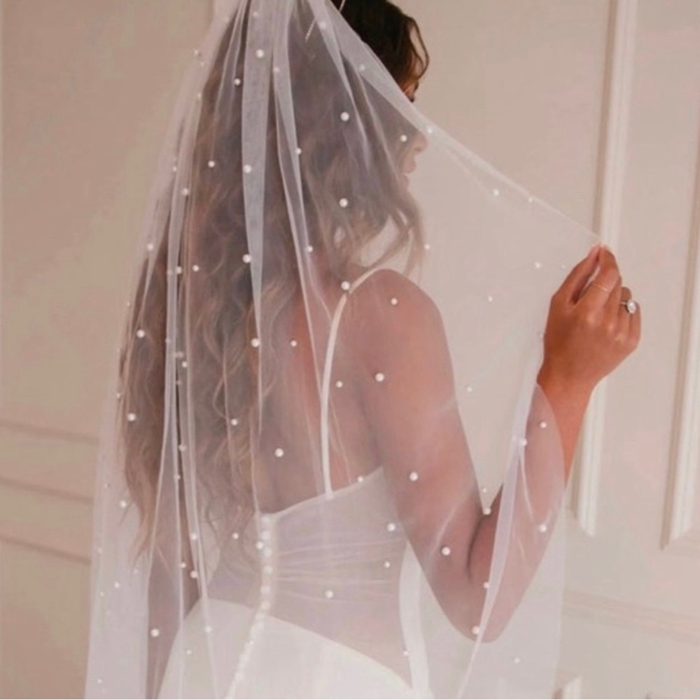 Cathedral Length Pearl Tulle Veil w/ Silver Comb - 80” Long - NWOT